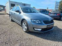 gebraucht Skoda Octavia 1,6 Active TDI !! 1.BESITZ !! SERVICE !! EINTAUSCH