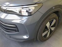 Gebraucht VW Tiguan 150 PS (110 kW) 2024 Grau SUV