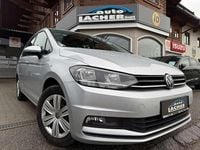 Gebraucht VW Touran 122 PS (89 kW) 2023 Silber Van / Kleinbus