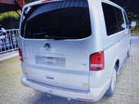 Gebraucht VW Multivan 174 PS (127 kW) 2012 Silber Van