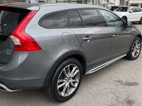 gebraucht Volvo V60 CC D4 AWD Kinetic Geartronic