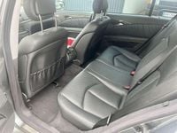 Gebraucht Mercedes E350 Avantgarde 272 PS (200 kW) 2005 Grau Kombi
