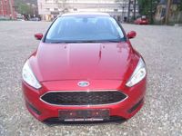 gebraucht Ford Focus Traveller 1,0 EcoBoost Trend NUR 21600 KM