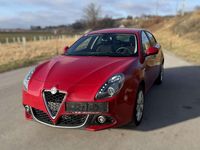 Gebraucht Alfa Romeo Giulietta Super 120 PS (88 kW) 2019 Rot Kleinwagen