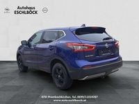Gebraucht Nissan Qashqai N-Connecta 131 PS (96 kW) 2018 Blau SUV