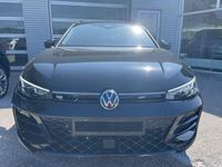 Gebraucht VW Passat R-line 204 PS (150 kW) 2025 Schwarz  metallic Kombi