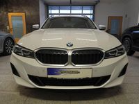 Gebraucht BMW 320 190 PS (139 kW) 2023 Weiss Kombi