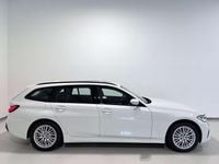 Gebraucht BMW 330e Sport Line 292 PS (214 kW) 2021 Weiß Kombi