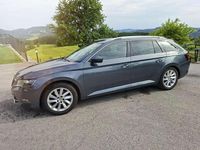 gebraucht Skoda Superb SuperbKombi 2,0 TDI 4x4 Style Style