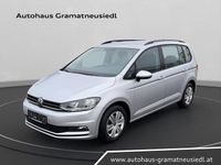 Gebraucht VW Touran 122 PS (89 kW) 2022 Silber  metallic Van / Kleinbus
