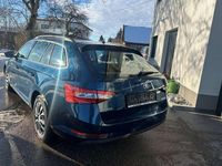 gebraucht Skoda Superb Kombi 2,0 TDI Ambition*NAVI*TOP-ZUSTAND*