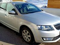 gebraucht Skoda Octavia Octavia Combi 1,6 TDI Style 4x4 Style