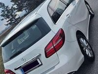 Gebraucht Mercedes 180 109 PS (80 kW) 2017 Weiß Limousine