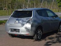 gebraucht Nissan Leaf (mit Batterie) Tekna 30 kWh+NAVI+Kamera+SHZ+PDC+