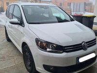 Gebraucht VW Touran Comfortline 105 PS (77 kW) 2014 Weiß Van / Kleinbus