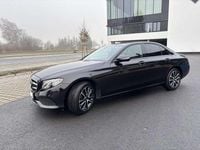 Gebraucht Mercedes E220 194 PS (142 kW) 2019 Schwarz Limousine