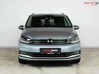 Gebraucht VW Touran 150 PS (110 kW) 2025 Silber Van / Kleinbus
