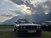 Gebraucht BMW 325 192 PS (141 kW) 1983 Rot Limousine