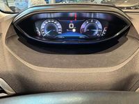 Gebraucht Peugeot 3008 Active 131 PS (96 kW) 2018 Weiß SUV