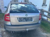 gebraucht Skoda Octavia Combi 1,9 Classic TDI 4x4