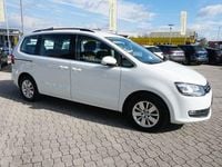 Gebraucht VW Sharan Family 150 PS (110 kW) 2022 Weiß Van / Kleinbus