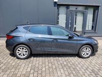 Neu Seat Leon Style 116 PS (85 kW) 2025 Grau Limousine