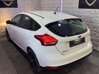 gebraucht Ford Focus 1.5 TDCI/SHZ/PDC/Navi/Klimaaut./ Ab 124 Euro/Monat