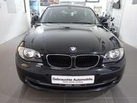 Gebraucht BMW 116 121 PS (88 kW) 2009 Schwarz Kleinwagen