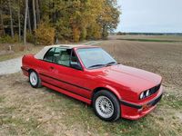 Gebraucht BMW 325 171 PS (125 kW) 1987 Rot Cabrio