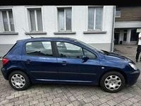 Gebraucht Peugeot 206 75 PS (55 kW) 2001 Limousine