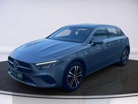 Neu Mercedes A250 163 PS (119 kW) 2025 Grau Limousine