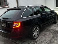 gebraucht Skoda Octavia Octavia Combi 2,0 TDI Limited DSG Style Limited