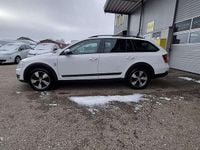 gebraucht Skoda Octavia Combi 20 TDI 4x4 Scout DSG