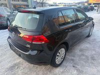 Gebraucht VW Golf VII Trendline 105 PS (77 kW) 2013 Schwarz Limousine