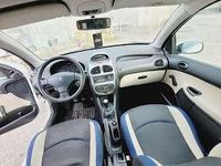 gebraucht Peugeot 206 Junior 1.1