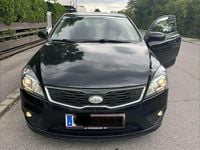 Gebraucht Kia ProCeed 90 PS (66 kW) 2012 Schwarz Kleinwagen