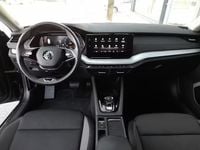 gebraucht Skoda Octavia Combi TOUR 20 TDI DSG *STANDHZG / MATRIX-LED /...
