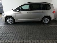 Gebraucht VW Touran 150 PS (110 kW) 2024 Silber  metallic Van / Kleinbus