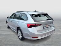 Gebraucht Skoda Octavia Ambition 150 PS (110 kW) 2022 Silber  metallic Kombi