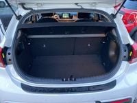 Gebraucht Kia Rio 120 PS (88 kW) 2022 Weiß Limousine