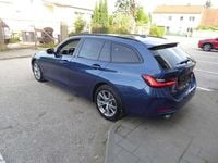 Gebraucht BMW 318 150 PS (110 kW) 2022 Blau Kombi