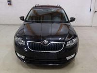 gebraucht Skoda Octavia Combi 2,0 Elegance TDI, Navi, SHZ, 8-fach bereift