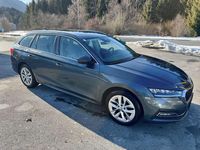 gebraucht Skoda Octavia Combi 20 TDI Style DSG