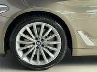 gebraucht BMW 530 d xDrive Luxury Line *M-Lenkrad*LED*Keyless*AHK