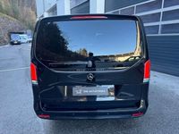Gebraucht Mercedes V300 Avantgarde Edition 239 PS (175 kW) 2021 Schwarz Van / Kleinbus