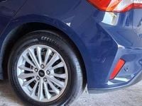 gebraucht Ford Focus Traveller 1,5 EcoBlue ST-Line Business