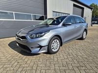 Neu Kia Ceed Sportswagon Vision 140 PS (102 kW) 2025 Silber Kombi