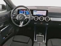 gebraucht Mercedes EQB300 Progressive 4Matic mit Anhängekupplung
