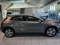 gebraucht Mercedes GLA250 Urban Xenon PTS Shz eHeck Klima