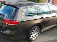 gebraucht VW Passat Variant Trendline 1,6 TDI DSG Kombi / Family Van